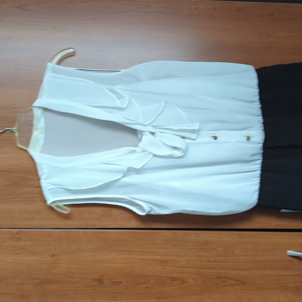 Dress - Picture 4 of 6